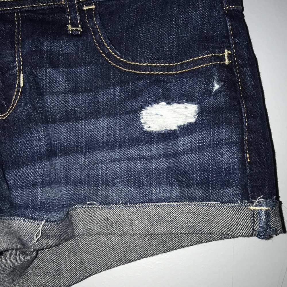 Too small - Picture 3 of 5